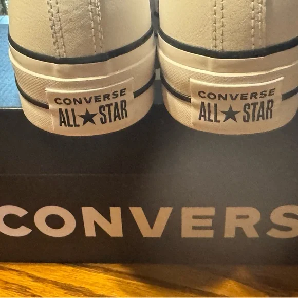 Converse Chuck Taylor All Star Lift Platform White Size 8.5 New In Box - Picture 2 of 8